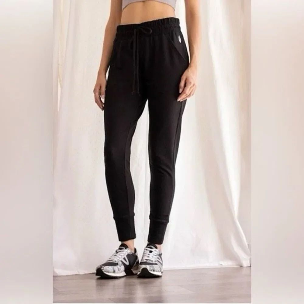 FREE PEOPLE MOVEMENT | black sunny joggers S